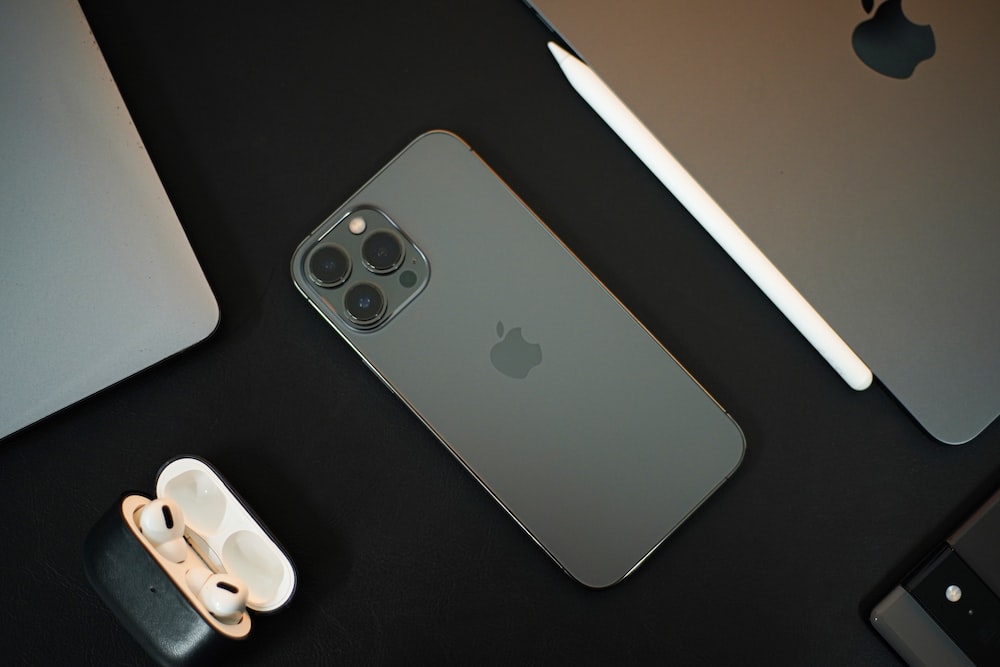 Apple iPhone 13 Pro Max (256GB)
